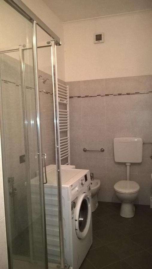 Casa Nebieu In Edificio Indipendente Nel Centro Di Monforte Monforte dʼAlba Zewnętrze zdjęcie