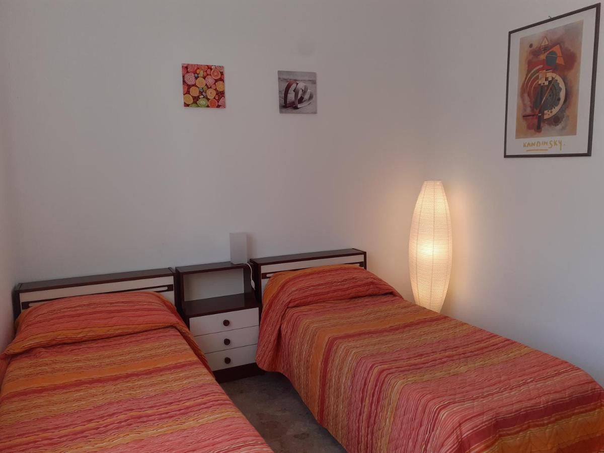 Casa Nebieu In Edificio Indipendente Nel Centro Di Monforte Monforte dʼAlba Zewnętrze zdjęcie